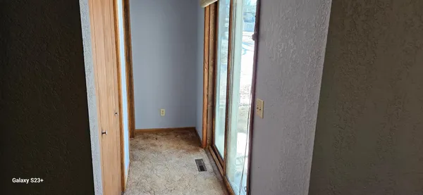 $166,900 | 384 5th Street Southwest, Wells, MN 56097