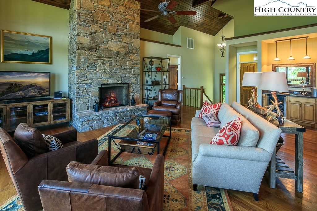 458 Brown Stone Ridge Drive Boone, NC 28607 - Photo 6 of 44 Gallery Image 6