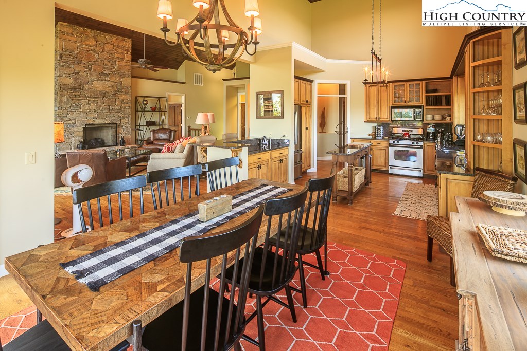 458 Brown Stone Ridge Drive Boone, NC 28607 - Photo 10 of 44 Gallery Image 10