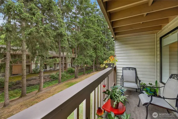 $240,000 | 17425 119th Lane Southeast, Unit D22, Renton, WA 98058