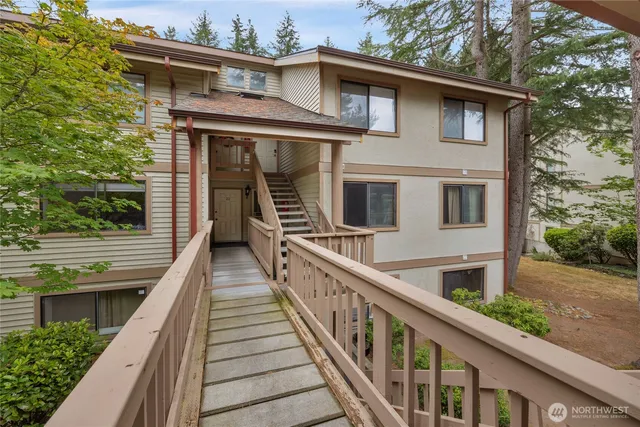 $240,000 | 17425 119th Lane Southeast, Unit D22, Renton, WA 98058