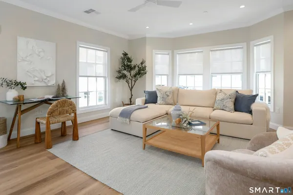 $4,000 | 340 Heights Road, Unit 307, Darien, CT 06820