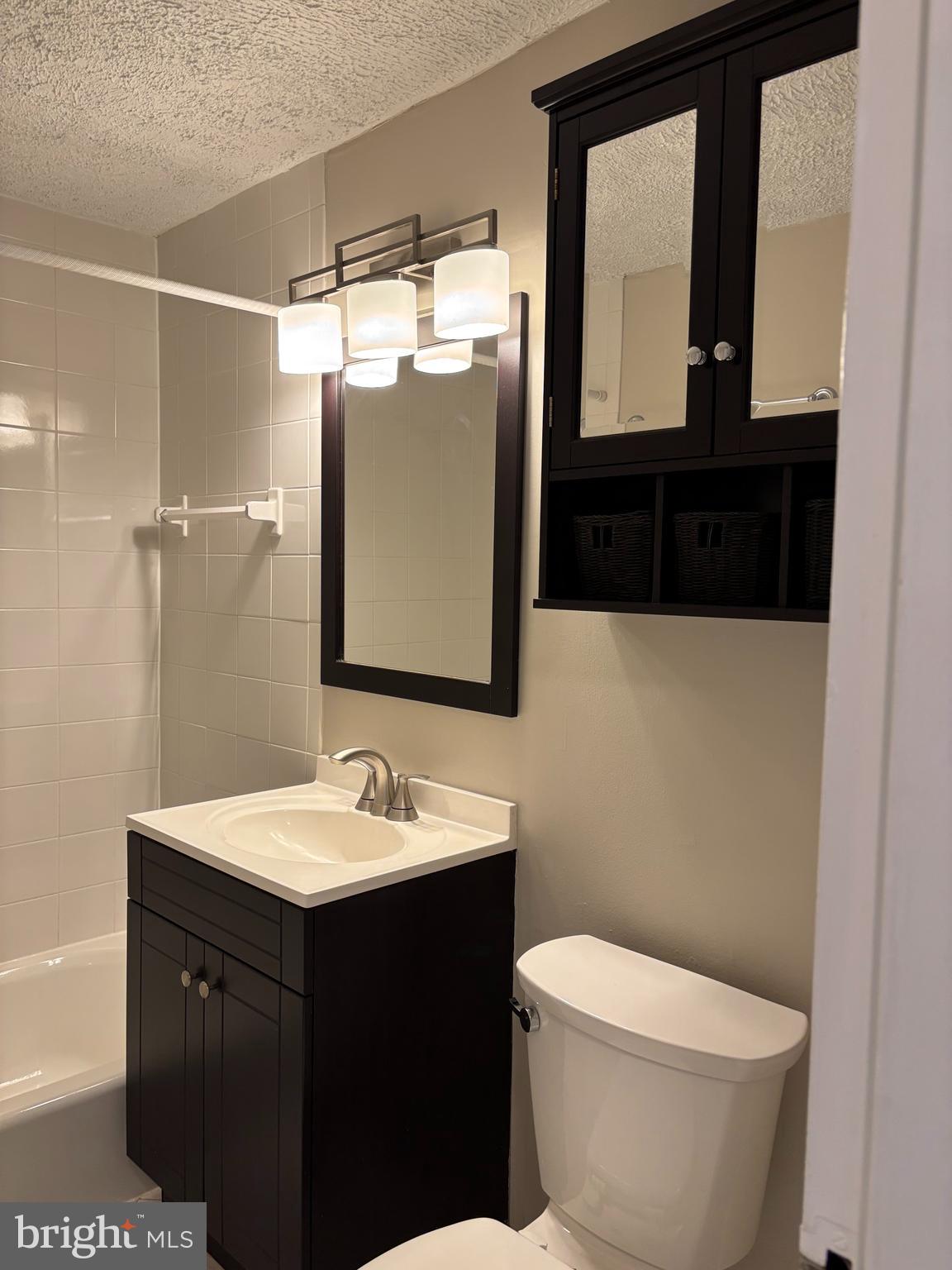 1200 South Arlington Ridge Road, Unit 605 Arlington, VA 22202 - Photo 14 of 23 Updated Bathroom