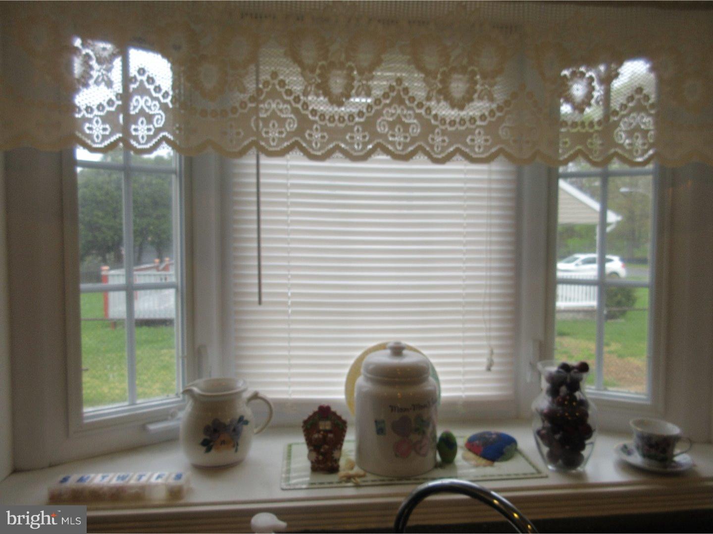 15016 Carter Road Philadelphia, PA 19116 - Photo 14 of 24 Gallery Image 14