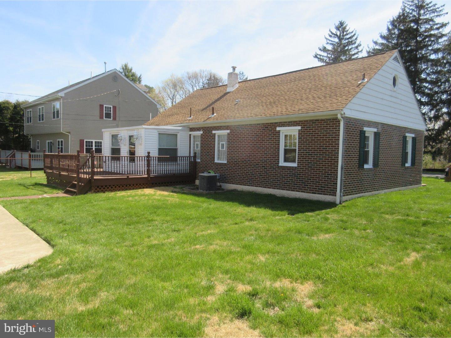 15016 Carter Road Philadelphia, PA 19116 - Photo 3 of 24 Gallery Image 3