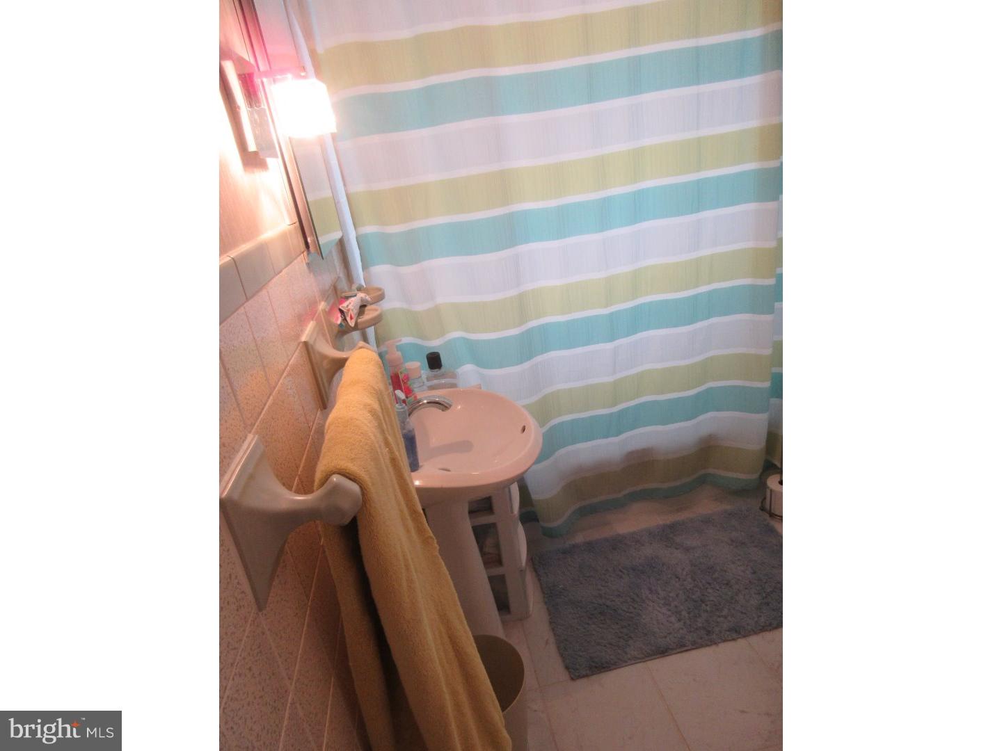 15016 Carter Road Philadelphia, PA 19116 - Photo 8 of 24 Gallery Image 8