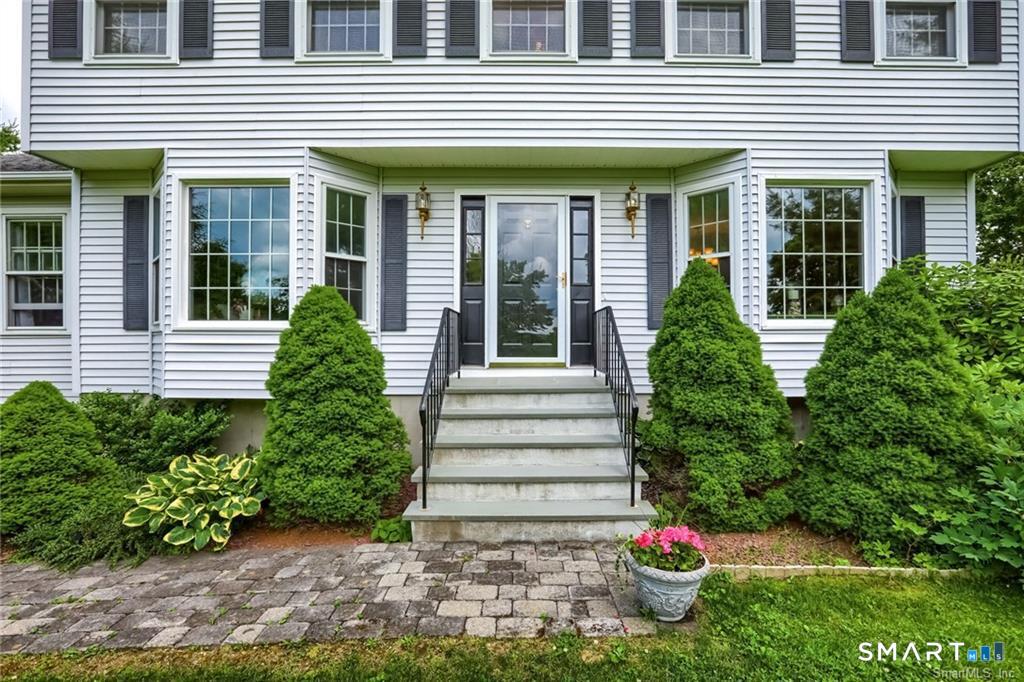 44 Chapin Road New Milford, CT 06776 - Photo 3 of 37