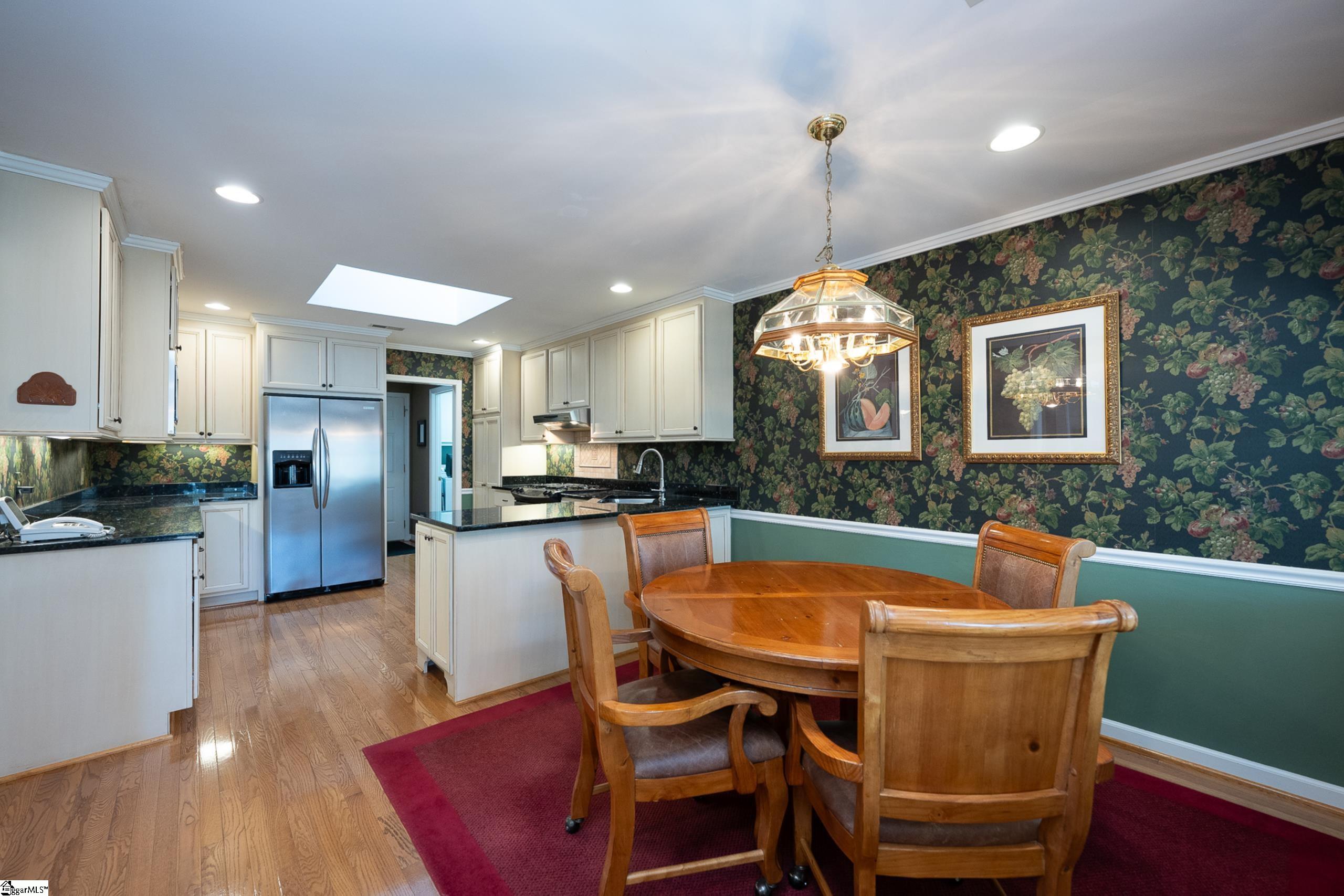 127 River Oaks Road Greer, SC 29650 - Photo 8 of 34 Gallery Image 8