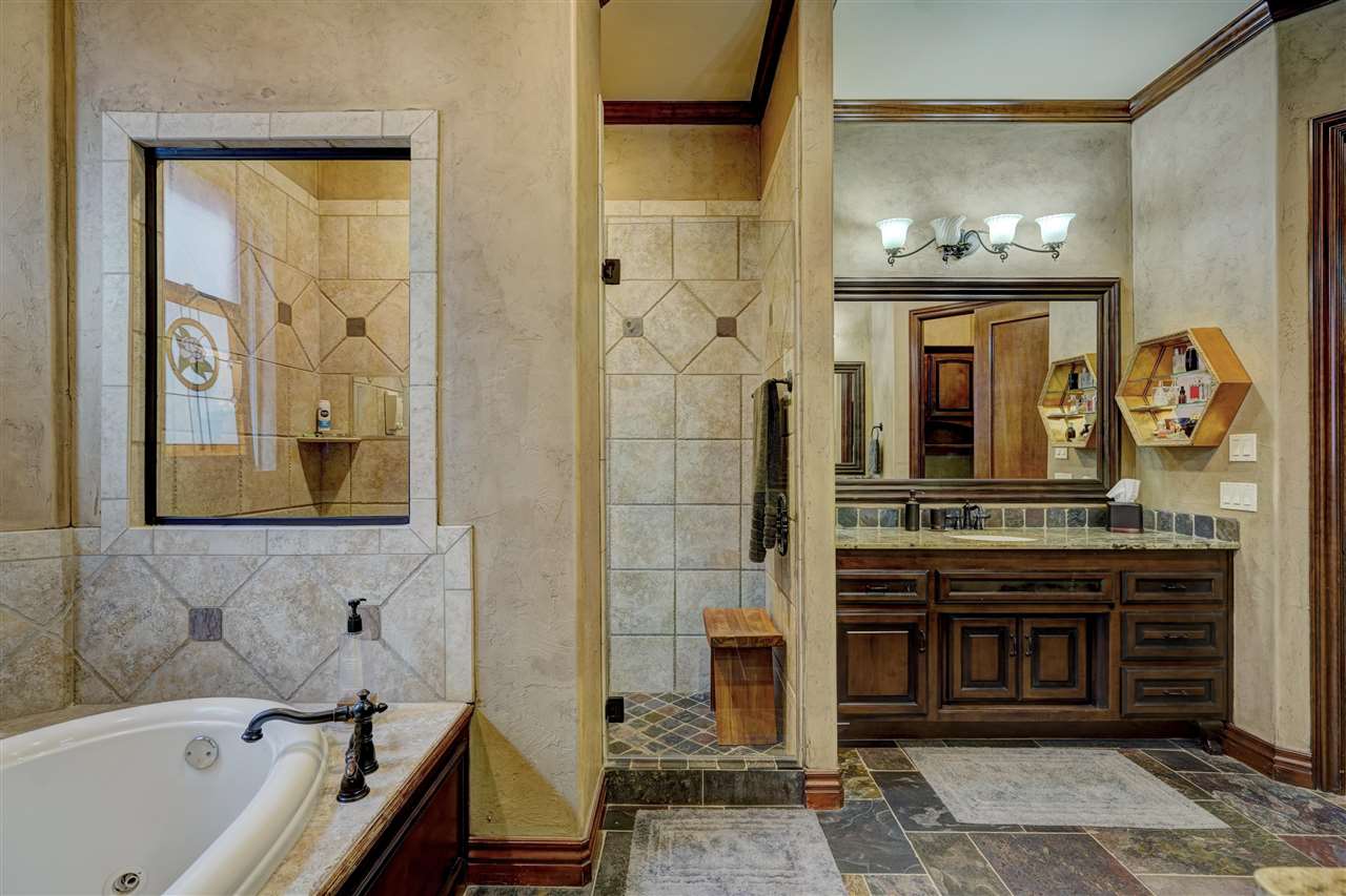 4225 Slate Bridge Road Edmond, OK 73034 - Photo 15 of 36 Gallery Image 15