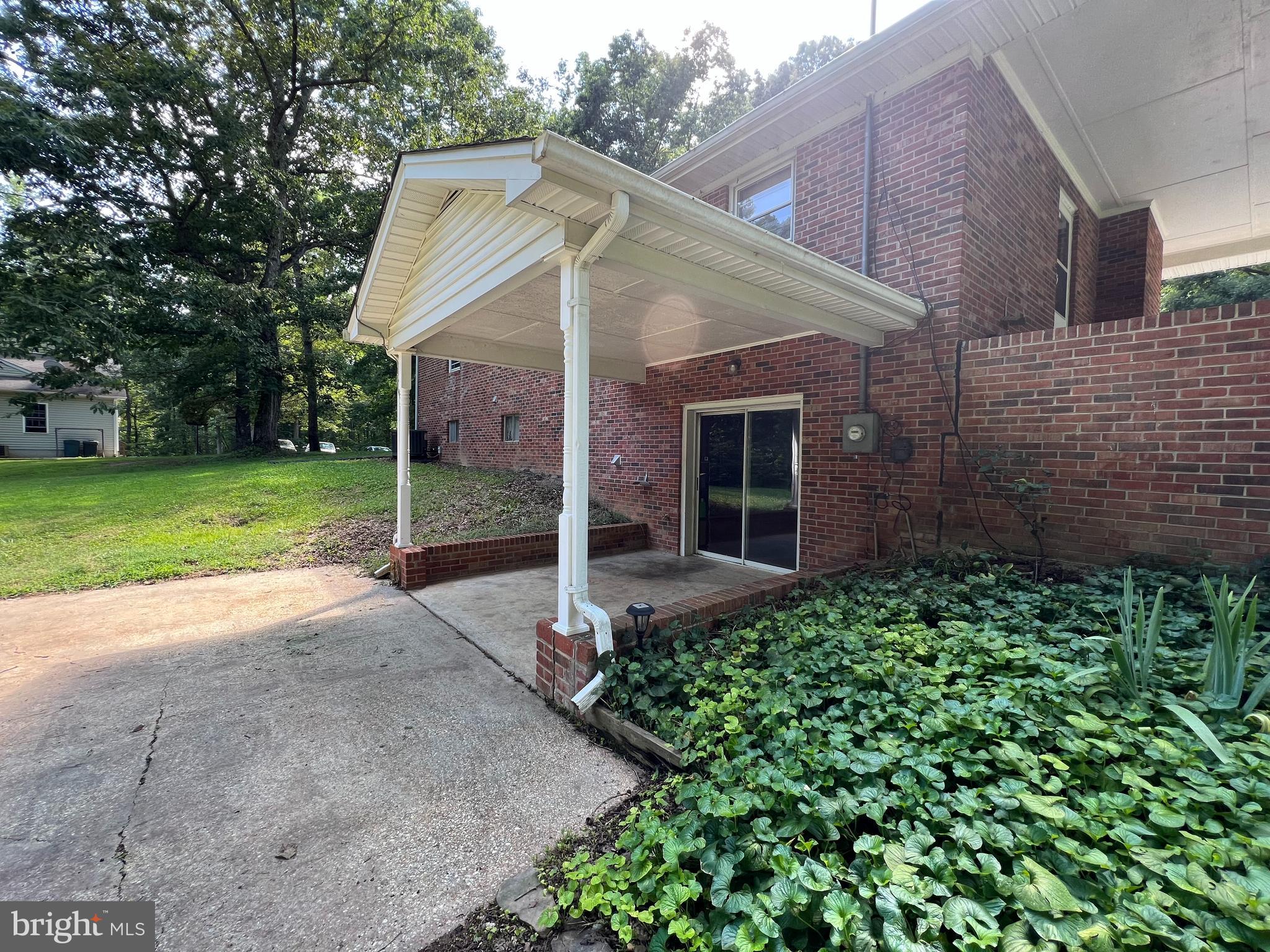 5331 Partlow Road Partlow, VA 22534 - Photo 24 of 45 Back walk out door