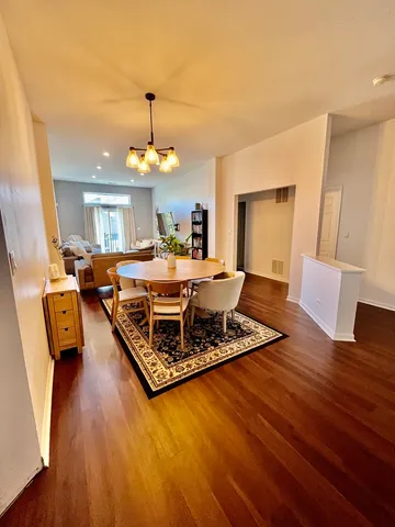 $2,550 | 2469 Wilton Lane, Unit 2469, Aurora, IL 60502