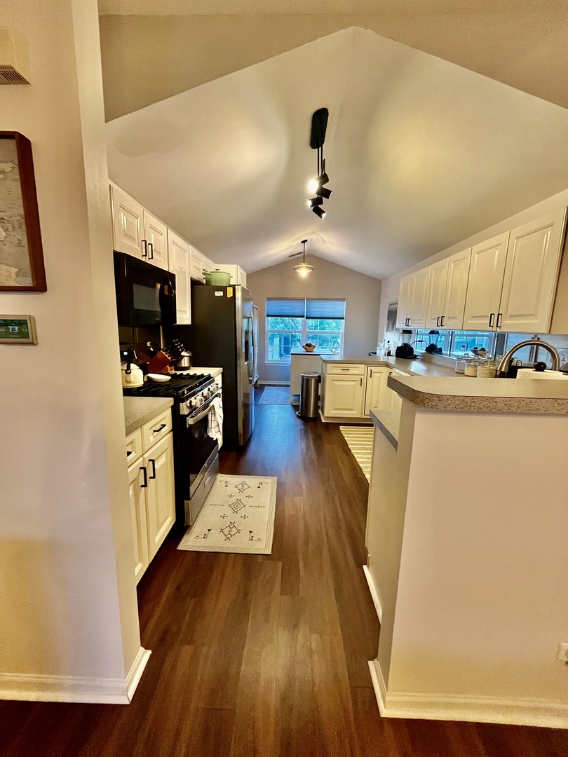 2469 Wilton Lane, Unit 2469 Aurora, IL 60502 - Photo 8 of 18