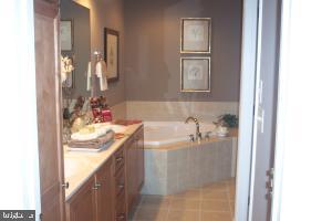4 Waterleaf Road, Unit 26 Lancaster, PA 17603 - Photo 5 of 5 Gallery Image 5