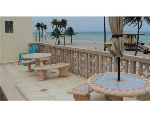 1910 North Surf Road, Unit 9 Hollywood, FL 33019 - Photo 3 of 9 Patio/Deck