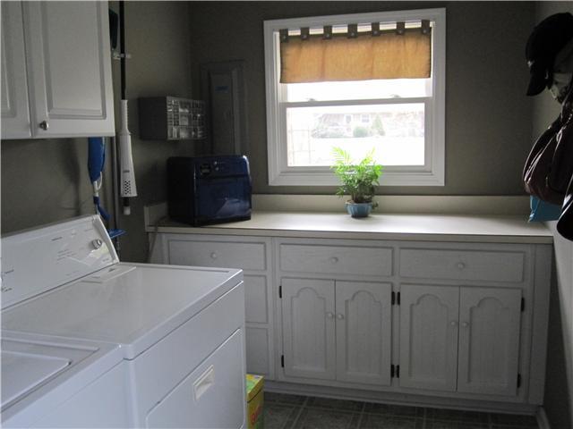 807 East McKenzie Road Greenfield, IN 46140 - Photo 12 of 17 Gallery Image 12