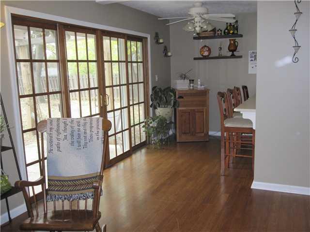 807 East McKenzie Road Greenfield, IN 46140 - Photo 3 of 17 Gallery Image 3