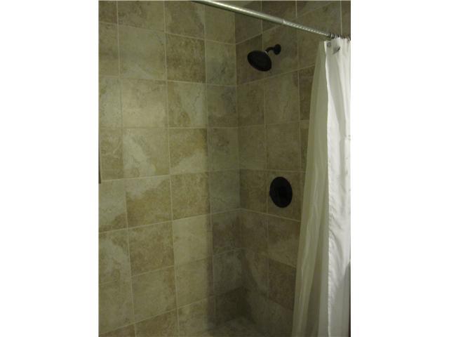 807 East McKenzie Road Greenfield, IN 46140 - Photo 6 of 17 Gallery Image 6