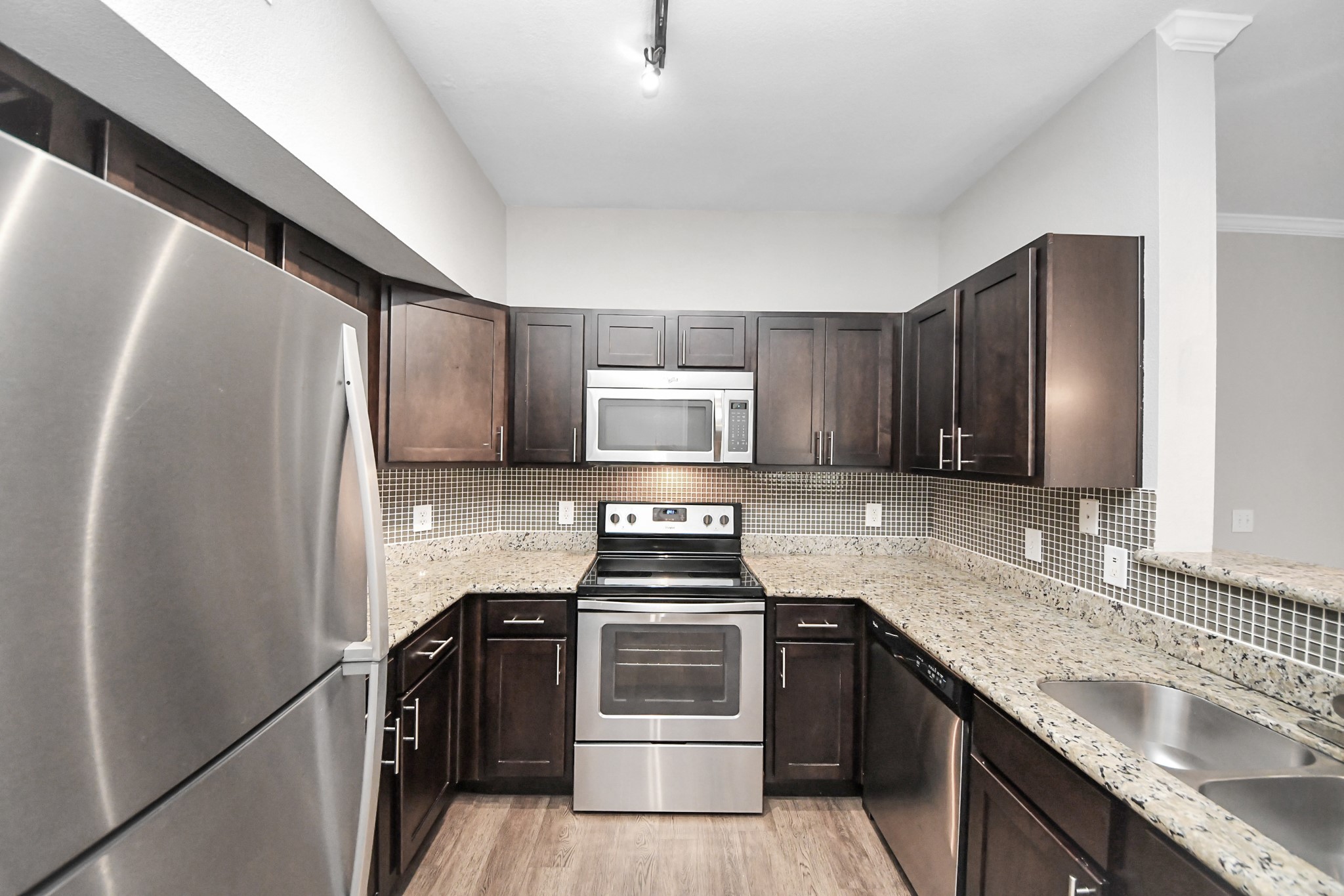 3003 Memorial Court, Unit 2137 Houston, TX 77007 - Photo 29 of 35 Photos displayed may be of similar units or floor plans featuring the same finishes. Not of actual unit