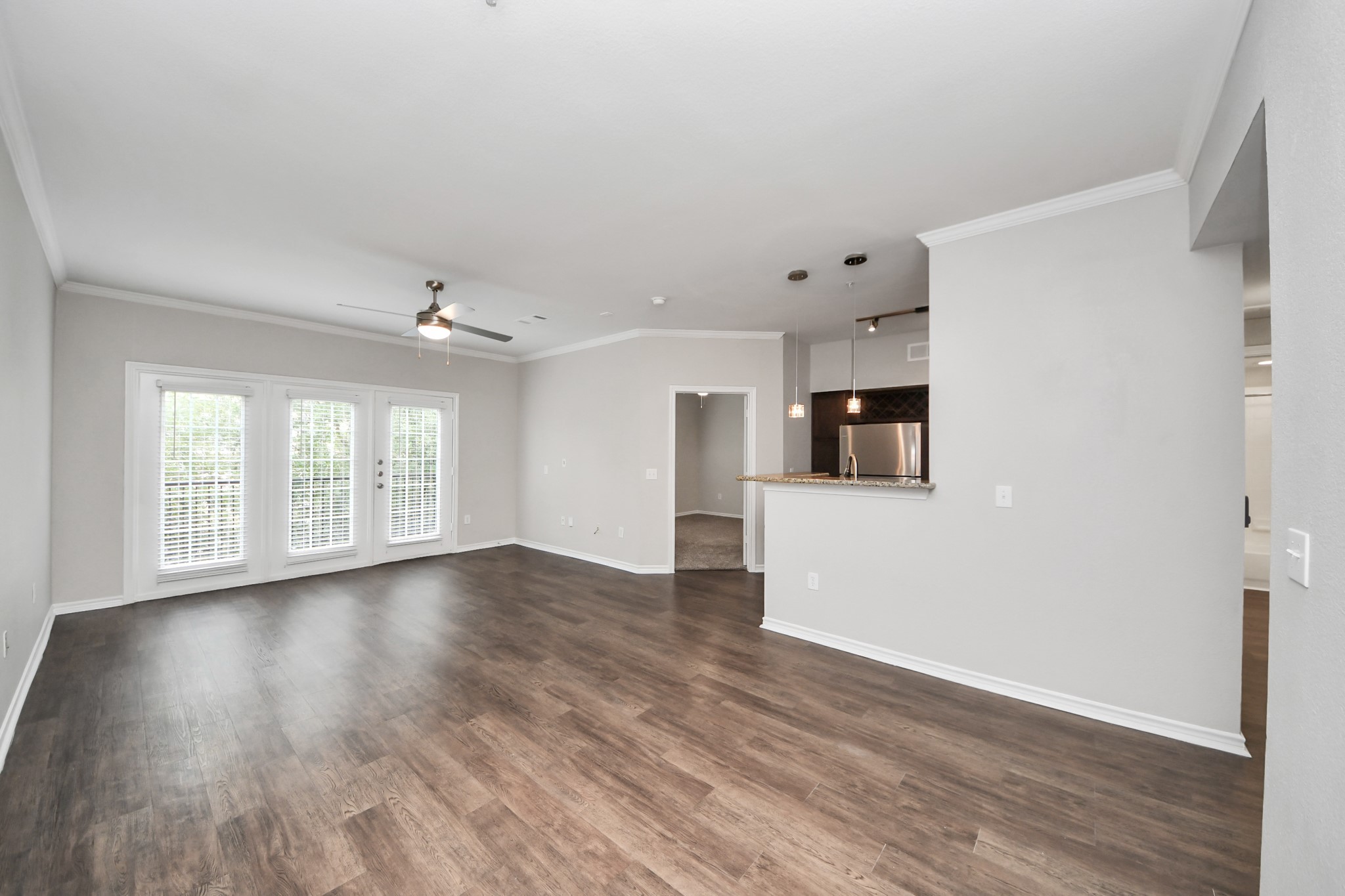 3003 Memorial Court, Unit 2137 Houston, TX 77007 - Photo 23 of 35 Photos displayed may be of similar units or floor plans featuring the same finishes. Not of actual unit