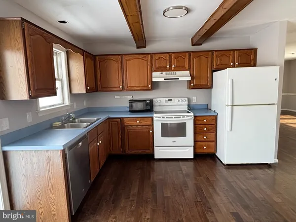 $1,895 | 305 West Spruce Street, New Holland, PA 17557
