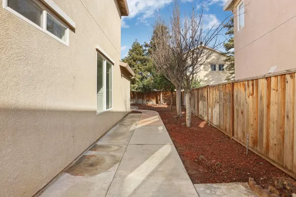 $741,000 | 2431 Garrett Court, Tracy, CA 95377