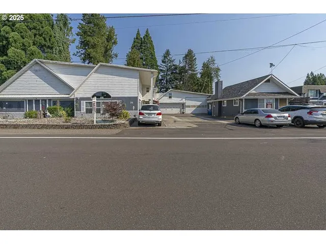 $988,000 | 211 Sunset Avenue North, Keizer, OR 97303