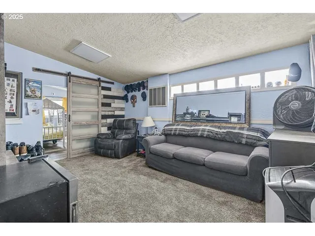 $988,000 | 211 Sunset Avenue North, Keizer, OR 97303