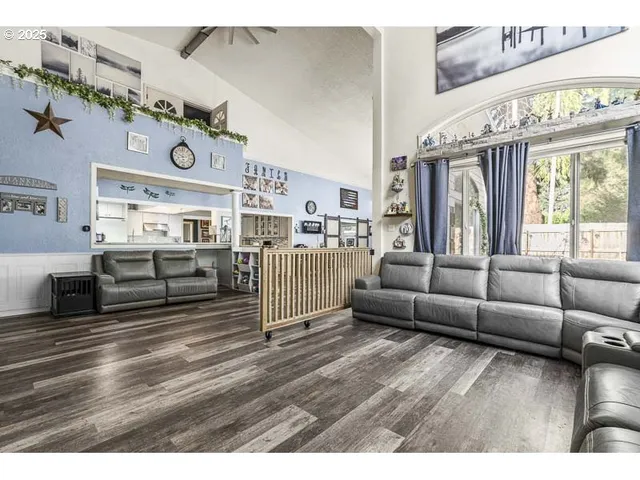 $988,000 | 211 Sunset Avenue North, Keizer, OR 97303