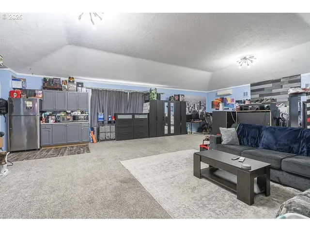 $988,000 | 211 Sunset Avenue North, Keizer, OR 97303