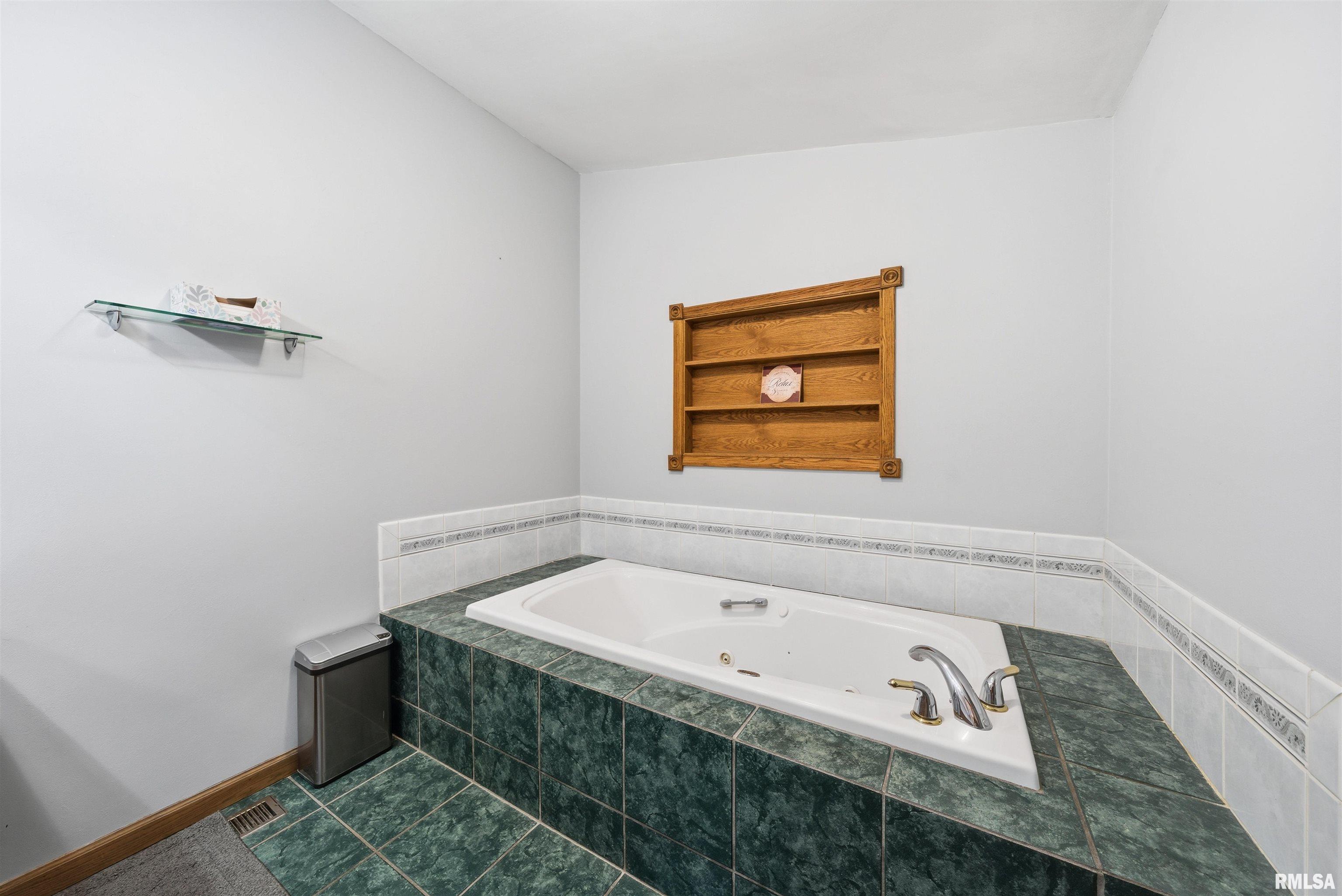 729 Conn Road Hanna City, IL 61536 - Photo 24 of 40