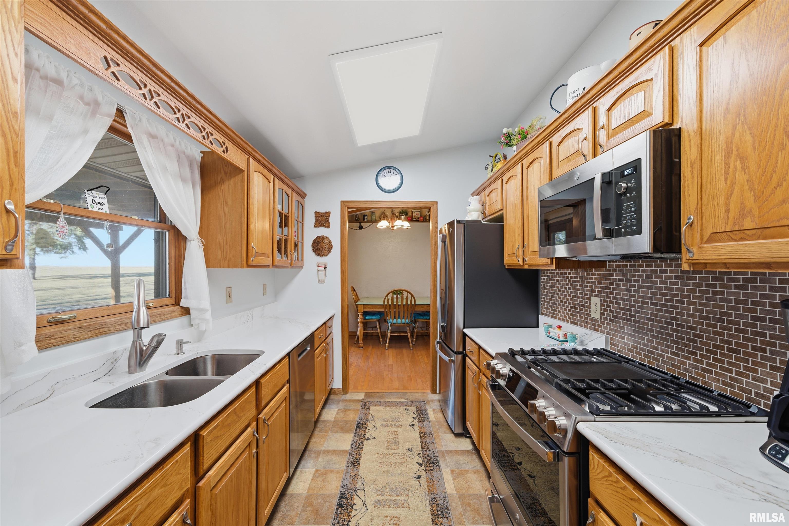 729 Conn Road Hanna City, IL 61536 - Photo 9 of 40