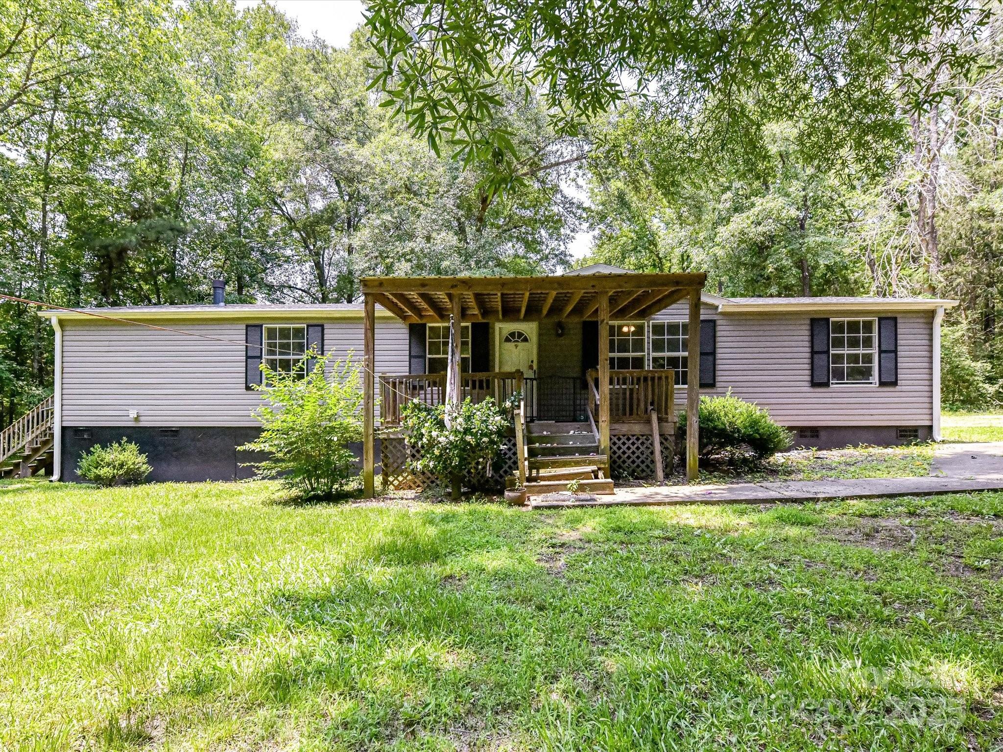 615 Hawley Road McConnells, SC 29726 - Photo 2 of 47 front view of a house with a yard