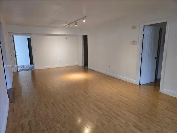 $2,500 | 7925 Southwest 104th Street, Unit 201E, Miami, FL 33156