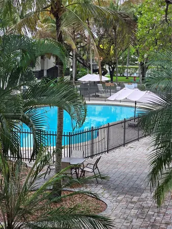 $2,500 | 7925 Southwest 104th Street, Unit 201E, Miami, FL 33156