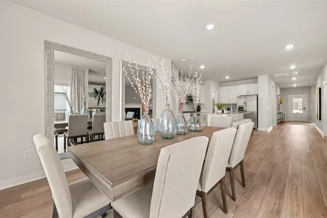 a view of a livingroom with furniture