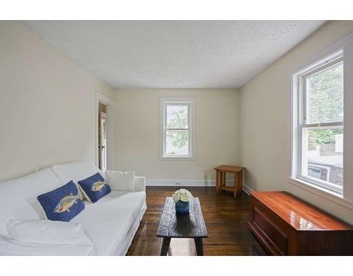7 Ruggles Street Quincy, MA 02169 - Photo 4 of 17 Gallery Image 4