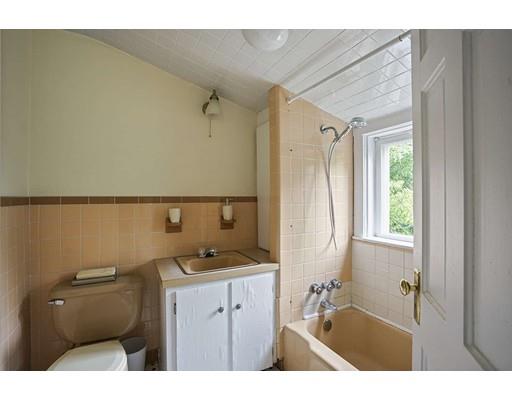 7 Ruggles Street Quincy, MA 02169 - Photo 10 of 17 Gallery Image 10