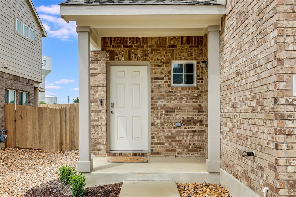 132 Yearling Way Georgetown, TX 78626 - Photo 2 of 21 a front view of a building with a shower