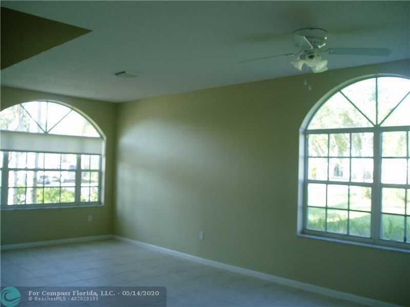 Smith Dairy West Lake Worth, FL 33467 - Photo 8 of 16 Living Room