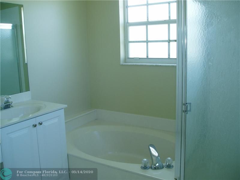 Smith Dairy West Lake Worth, FL 33467 - Photo 10 of 16 Master Bath/Spa