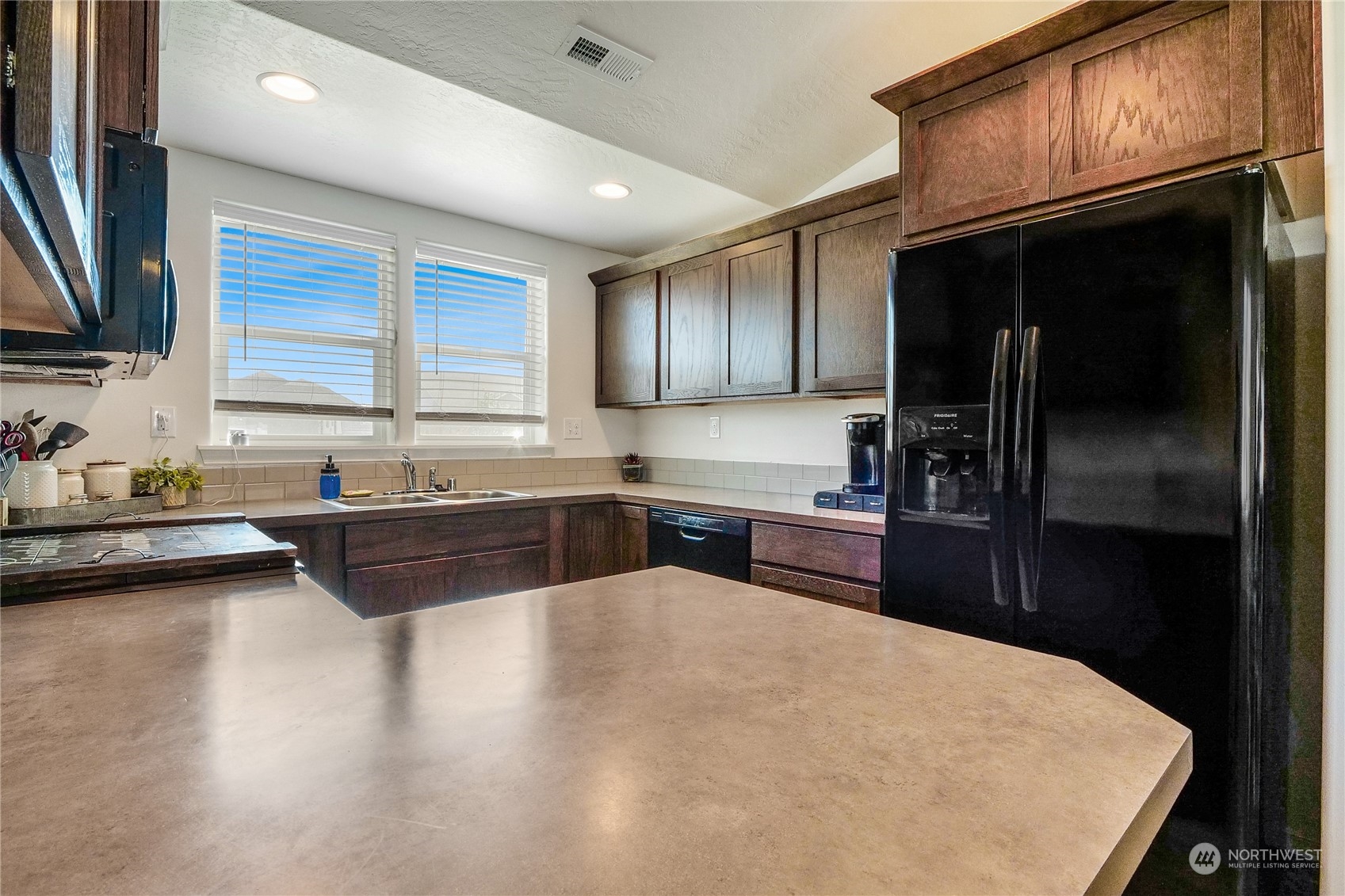 610 South Rees Street Moses Lake, WA 98837 - Photo 11 of 28 Gallery Image 11