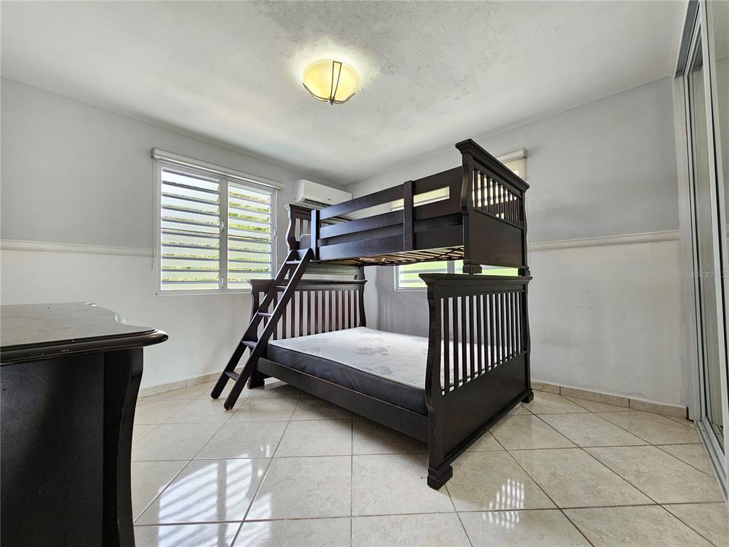 3 B-10 Bayamon, PR 00956 - Photo 15 of 45 THIRD ROOM