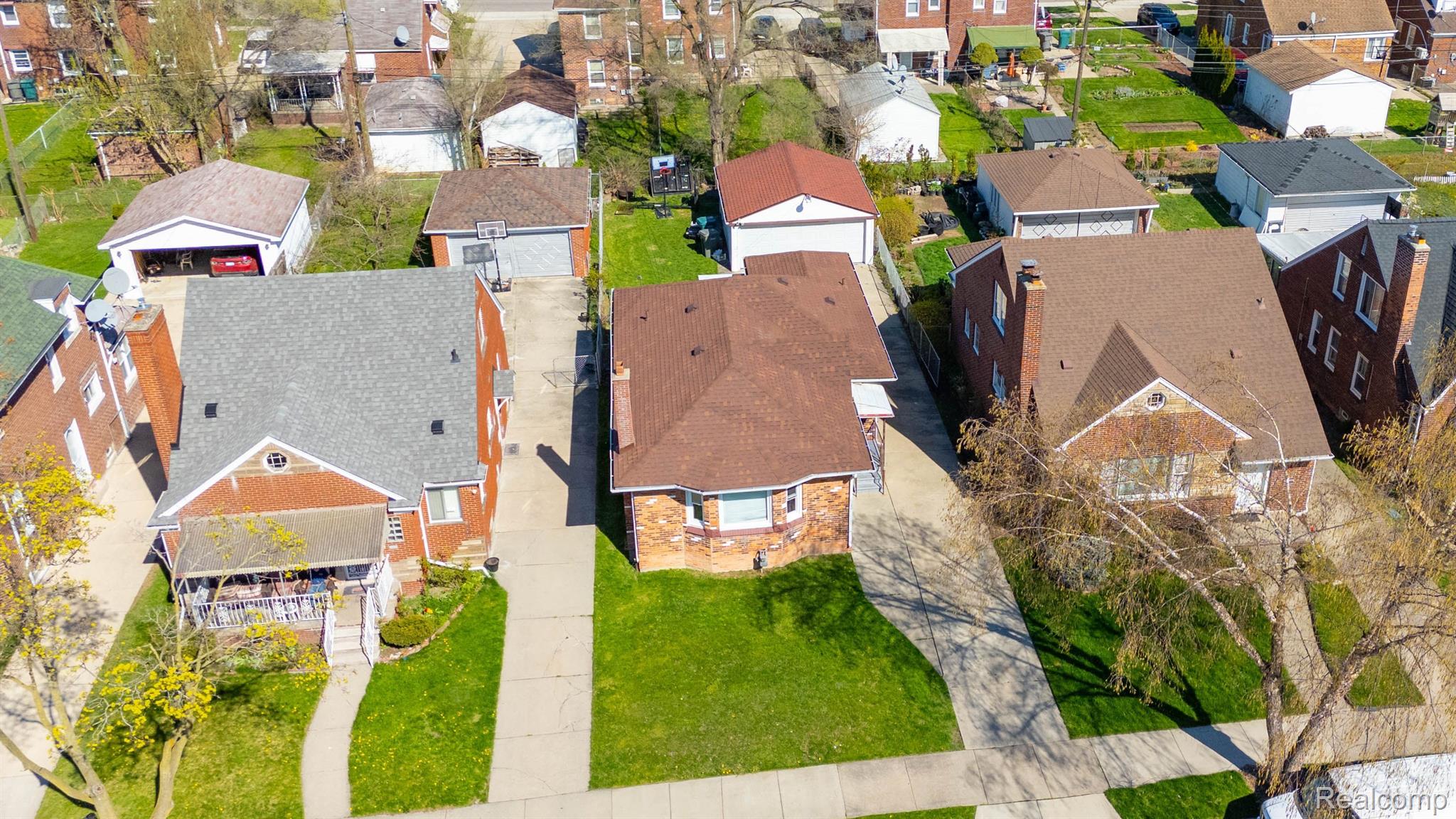 7636 Miller Road Dearborn, MI 48126 - Photo 8 of 31 Gallery Image 8