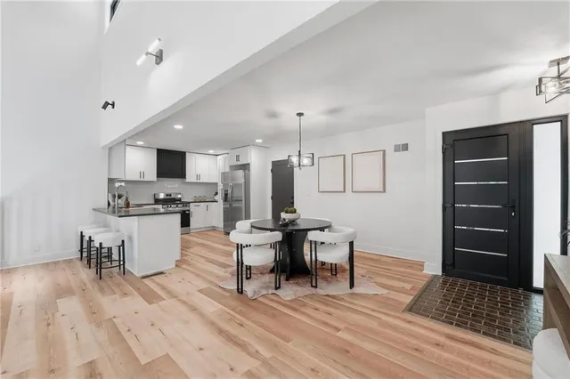 $455,000 | 527 Lancelot Drive, Liberty, MO 64068