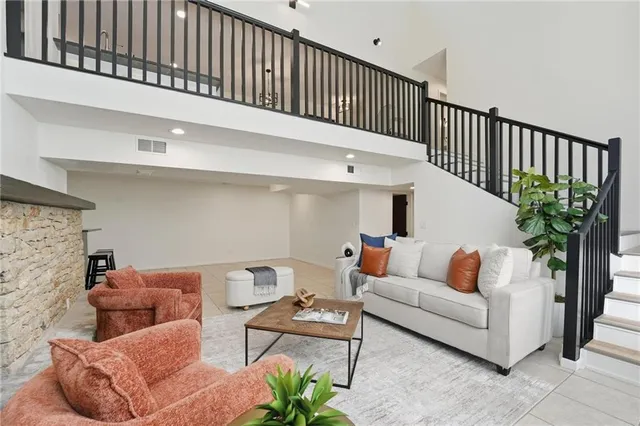 $455,000 | 527 Lancelot Drive, Liberty, MO 64068