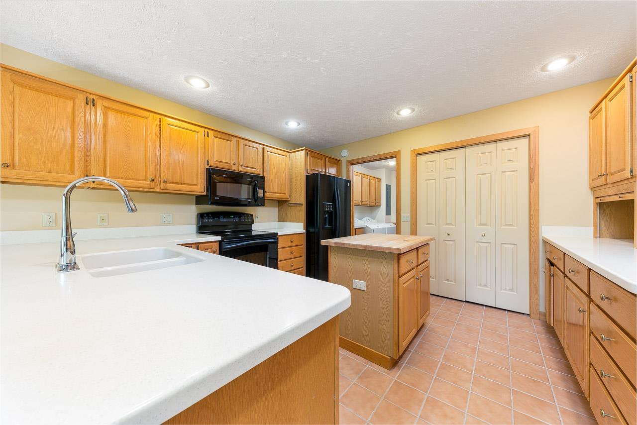 6666 Mission Ridge Traverse City, MI 49686 - Photo 13 of 29 1866730-12.JPG