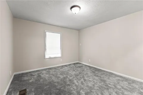 $199,900 | 9217 Oak Street, Kansas City, MO 64114