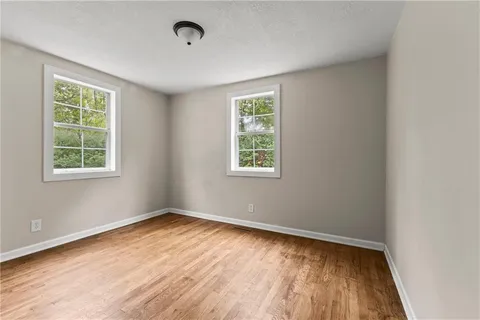 $199,900 | 9217 Oak Street, Kansas City, MO 64114