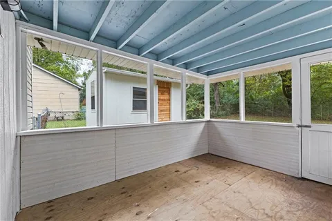 $199,900 | 9217 Oak Street, Kansas City, MO 64114