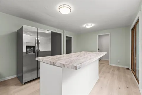 $199,900 | 9217 Oak Street, Kansas City, MO 64114